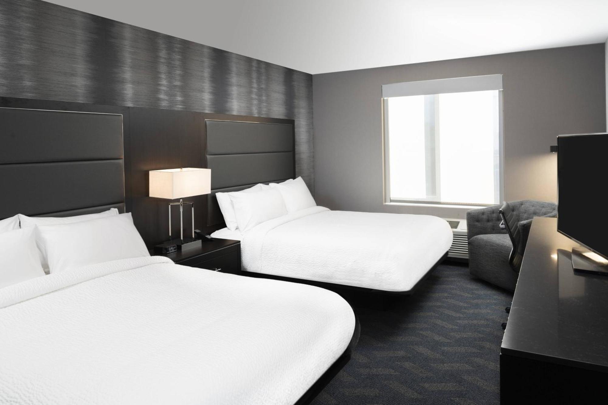 Fairfield Inn & Suites By Marriott Boston Logan Airport/Chelsea Exterior photo